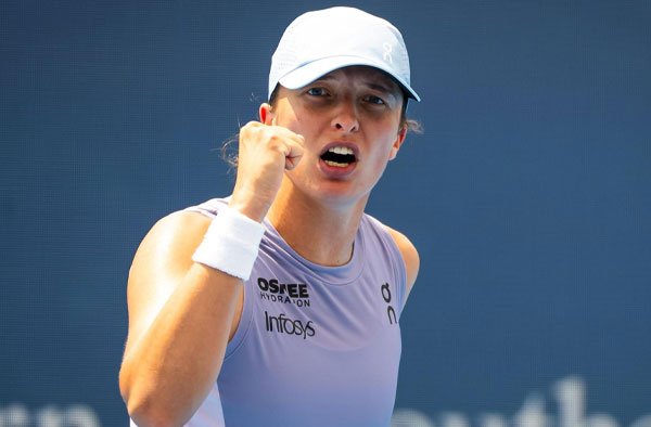 Iga Świątek Wins First Cincinnati Title, Defeats Jasmine Paolini in Final. PC: BBC