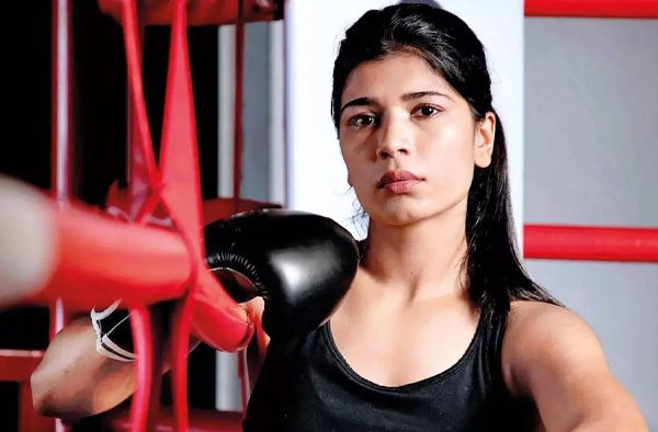 Nikhat Zareen Defeats Yuna Nishinaka to Reach World Boxing Championship Quarterfinals
