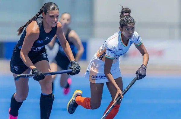 India Edge Uruguay 3-1 in Shootout, Set Up 9th-Place Playoff at Junior Women's Hockey World Cup