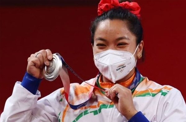 Mirabai Chanu (Tokyo 2020 – Silver)