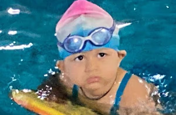 Veda Sarfare, 21 Months, Becomes Youngest Swimmer in India Book of Records
