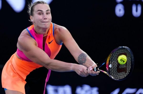 World No. 1 Sabalenka Advances Comfortably in Australian Open First Round