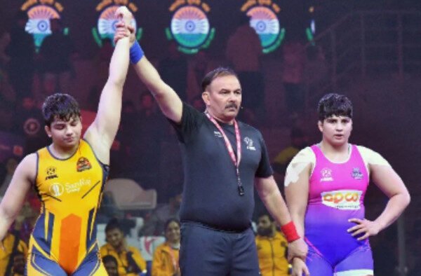 Harshita Mor Stars as Maharashtra Kesari Edge UP Dominators on Day 7 of PWL 2026