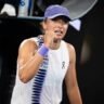 Iga Swiatek Overcomes Anna Kalinskaya in Three-Set Thriller to Stay on Grand Slam Hunt