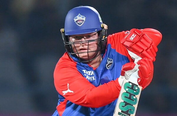 Delhi Capitals' Lizelle Lee Fined, Handed Demerit Point for Dissent Following Third-Umpire Decision