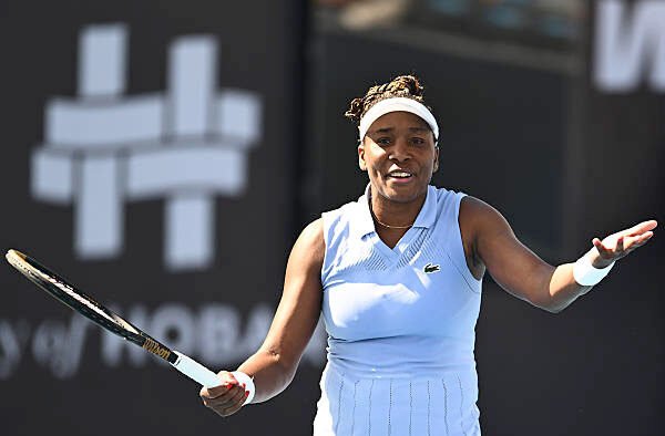 Venus Williams Falls in Hobart Opener as Australian Open Nears