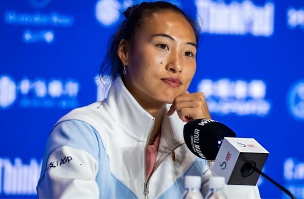 Zheng Qinwen Withdraws from Australian Open to Focus on Elbow Recovery
