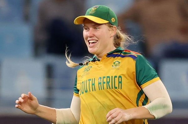 Annerie Dercksen's 90 and 3-Fer Seal Thrilling Win for South Africa Women Over Pakistan