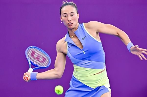 Zheng Qinwen Roars Back at Qatar Open With Gritty Win Over Sofia Kenin