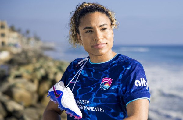 Catarina Macario Signs Record $8 Million Contract With San Diego Wave FC