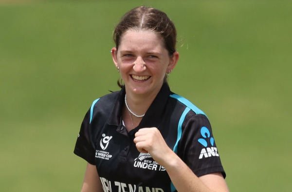Amelia Kerr Leads White Ferns in South Africa ODIs; Kayley Knight Earns Maiden Call-Up