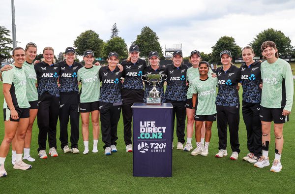 New Zealand Seal 3-0 T20I Sweep with 10-Wicket Hammering of Zimbabwe Women