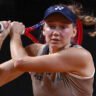 Elena Rybakina Storms Into Stuttgart Quarters With Straight-Set Win Over Diana Shnaider