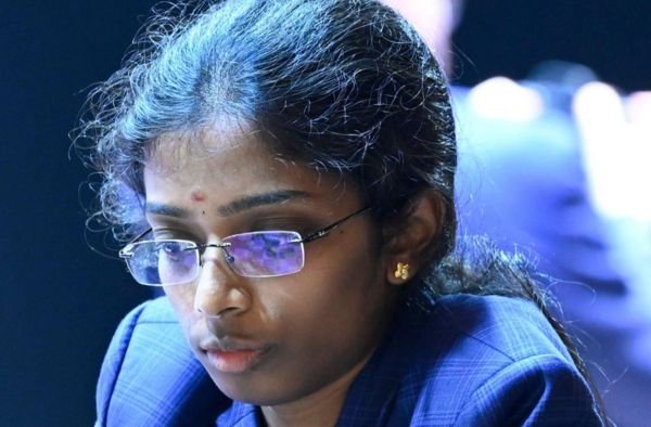 Rameshbabu Vaishali Holds Nerve to Stay Joint Leader Ahead of Final Round in FIDE Candidates 2026