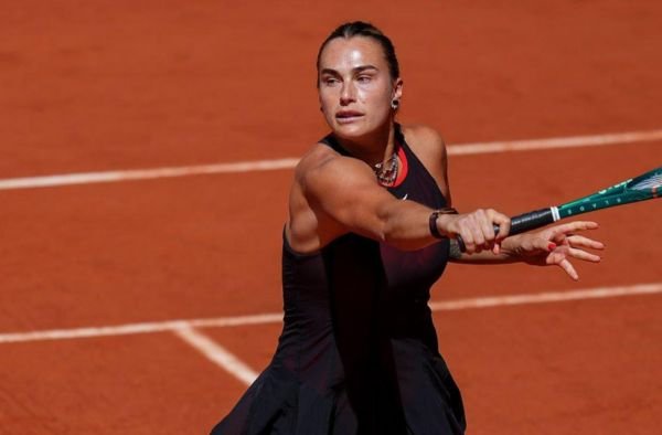 Aryna Sabalenka Beats Jessica Bouzas Maneiro in Roland Garros 2026 Opener