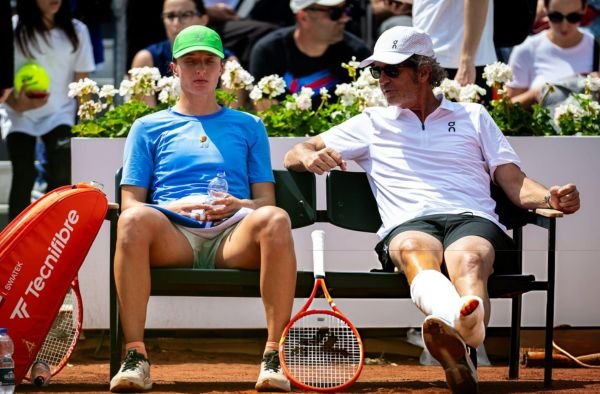 Iga Swiatek Reveals Coach Francisco Roig Tore Achilles During Italian Open Promotion Event