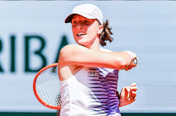 Iga Swiatek Beats Emerson Jones 6-1 6-2 to Open French Open 2026 Campaign at Roland Garros