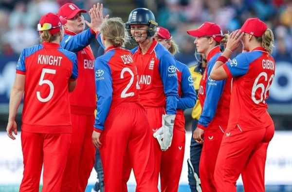 England Beat Ireland by Four Wickets to Maintain Perfect Start at Women’s T20 World Cup 2026