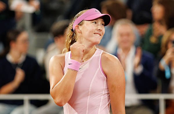 Teen Sensation Mirra Andreeva Beats Sorana Cirstea to Reach French Open 2026 Semifinals