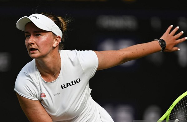 Barbora Krejcikova Outlasts Mirra Andreeva in Wimbledon Three-Set Thriller