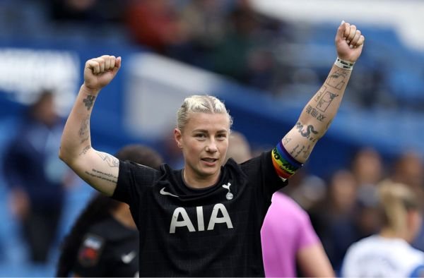 Crystal Palace Sign Bethany England on Two-Year Deal After WSL Promotion