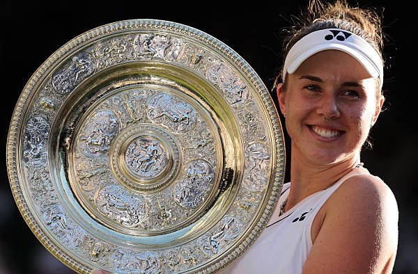 Linda Nosková Beats Karolina Muchová to Win Maiden Wimbledon Title