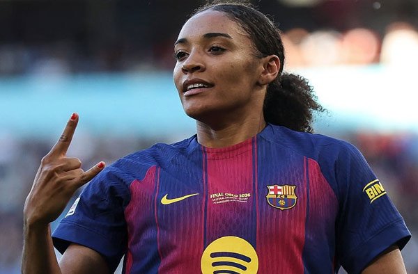 Salma Paralluelo Leaves Barcelona After Trophy-Laden Four-Year Spell