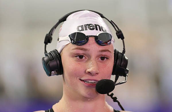Summer McIntosh Shatters 16-Year-Old 200m Butterfly World Record