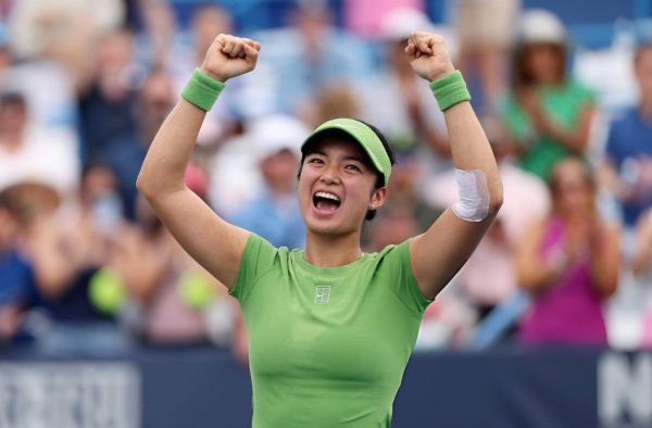 Alexandra Eala's Rapid Rise: How the Filipino Star Became One of Tennis' Brightest New Talents