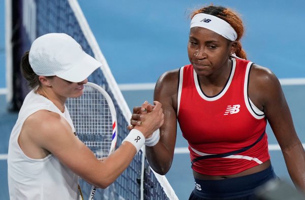 Coco Gauff, Swiatek Reach Semis as Elena Rybakina's Run Ends in Injury at Cincinnati. PC: Getty