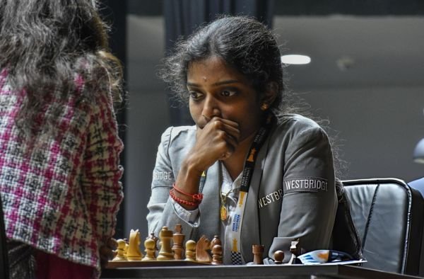 Chess Olympiad 2026: Humpy, Vaishali and Vantika Lead India Women to 4-0 Win