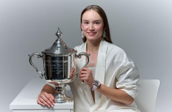 Elena Rybakina Becomes 30th Woman to Reach World No. 1; Check Complete List